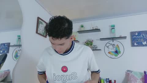 noah tyler  online show from 19, 6, 2026