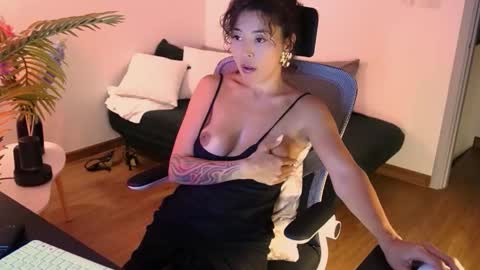 noirelysia online show from 16, 12, 2025