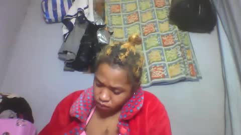 Snapshot of nosminah01 chatting on 13, 9, 2025 nosminah01 online show from 13, 9, 2025