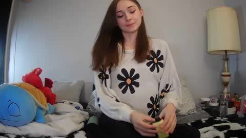 Snapshot of nrdyemogrl chatting on 24, 2, 2025 nrdyemogrl online show from 24, 2, 2025