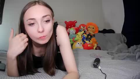 Snapshot of nrdyemogrl chatting on 28, 2, 2025 nrdyemogrl online show from 28, 2, 2025