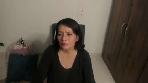 nuit_rose online show from 6, 6, 2026