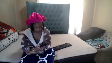 Snapshot of obsessedmimi chatting on 25, 5, 2026 obsessedmimi online show from 25, 5, 2026