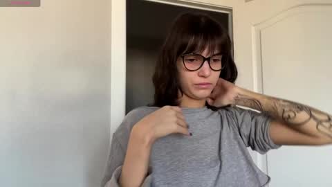 Thea online show from 8, 6, 2026