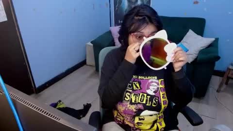 ohmysqueak online show from 11, 7, 2026