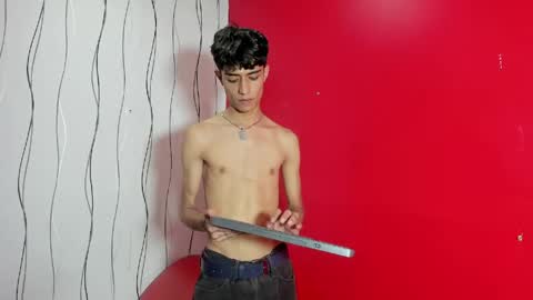 oliver2005hot online show from 5, 6, 2026