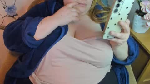 Olivia Gold online show from 9, 2, 2026