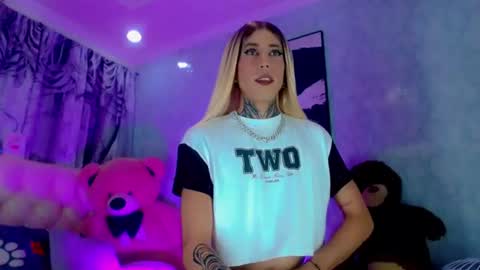 oliviahot01 online show from 13, 6, 2026