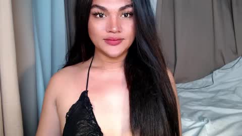 oliviahot22 online show from 18, 12, 2024