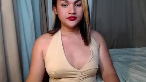 oliviahot22 online show from 10, 10, 2025