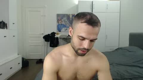 onebestlover online show from 20, 6, 2026