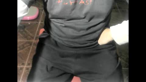 Snapshot of ore_cam chatting on 9, 6, 2026 Ore online show from 9, 6, 2026