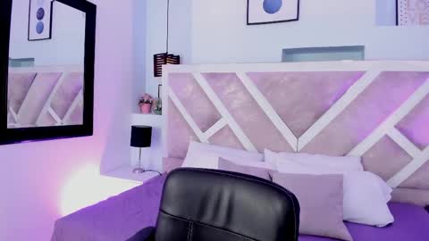 Miss Guzman  online show from 26, 5, 2026