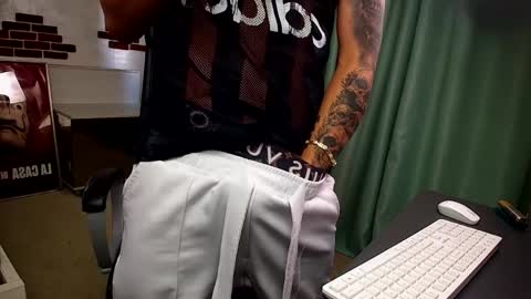 Snapshot of oscarwills chatting on 16, 5, 2026 OscarWills online show from 16, 5, 2026