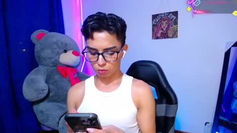 Owen  Independent model  online show from 7, 6, 2026