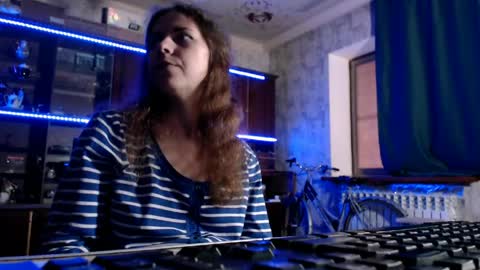 Ella online show from 24, 5, 2026