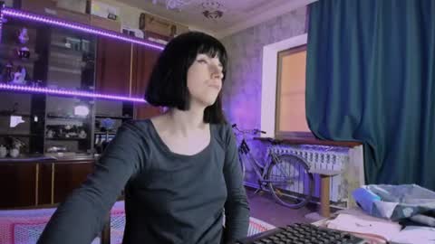 Ella online show from 20, 6, 2026