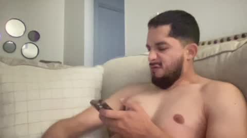 Snapshot of papicubano_guapo23cm chatting on 27, 4, 2026 papicubano_guapo23cm online show from 27, 4, 2026