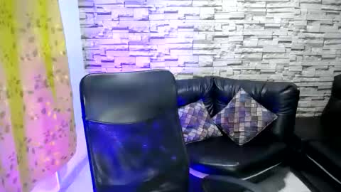 Snapshot of paula_ross_ chatting on 6, 6, 2026 paula ross online show from 6, 6, 2026