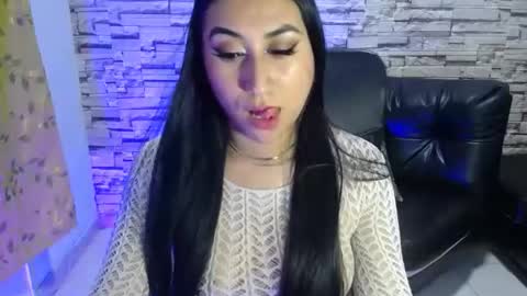 Snapshot of paula_ross_ chatting on 17, 6, 2026 paula ross online show from 17, 6, 2026