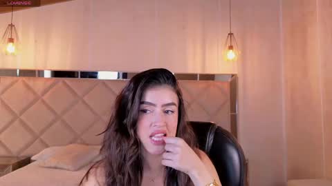Paulina Santos  online show from 17, 5, 2026