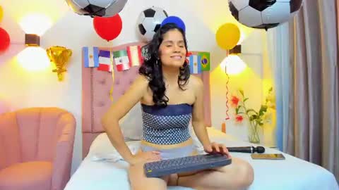 Snapshot of paulinavera chatting on 19, 6, 2026 paulinavera online show from 19, 6, 2026