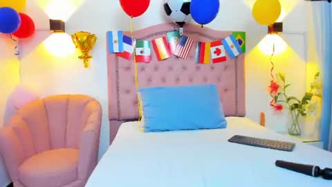 Snapshot of paulinavera chatting on 22, 6, 2026 paulinavera online show from 22, 6, 2026