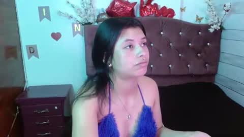 petite online show from 12, 11, 2025