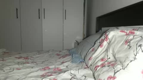 petite_danielle online show from 8, 6, 2026