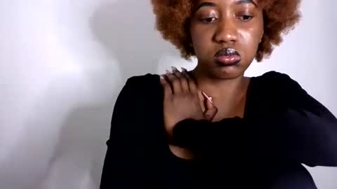 petite_princes online show from 17, 7, 2026
