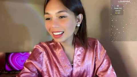 Snapshot of petitegirlx69 chatting on 19, 6, 2026 miss lisa online show from 19, 6, 2026
