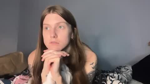I am very new and dont know what im doing lol online show from 26, 6, 2026