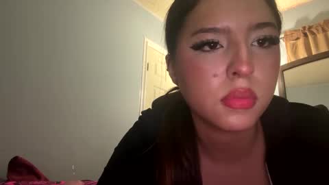 Petitewetpussy online show from 12, 12, 2024