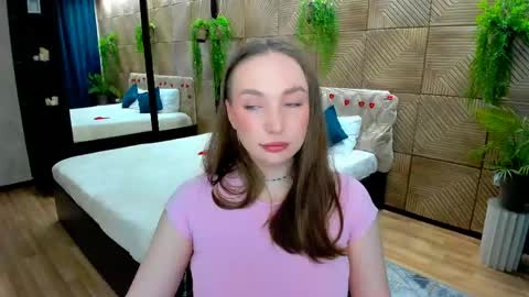 Emelie online show from 9, 6, 2026