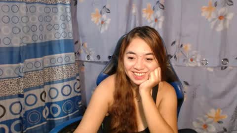 Snapshot of pinay_singlemomxs chatting on 18, 3, 2026 pinay_singlemomxs online show from 18, 3, 2026