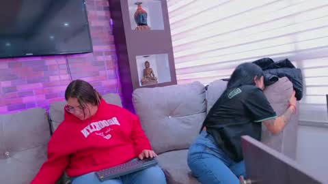 pink_as online show from 17, 6, 2026