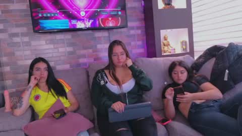 pink_as online show from 3, 7, 2026
