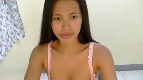 pink_bubbles011 online show from 30, 6, 2026