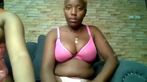 Snapshot of pink_nova chatting on 9, 7, 2026 pinkyy online show from 9, 7, 2026