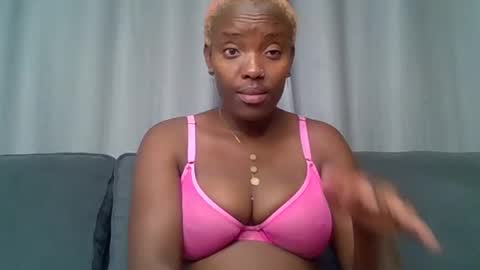 Snapshot of pink_nova chatting on 13, 7, 2026 pinkyy online show from 13, 7, 2026