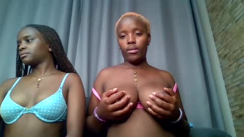 Snapshot of pink_nova chatting on 17, 7, 2026 pinkyy online show from 17, 7, 2026