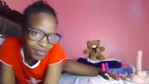 pinky_cockoo online show from 16, 6, 2026