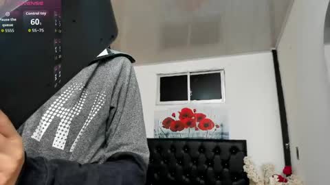 pinky_f00x online show from 8, 6, 2026