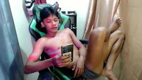pinoy_cuteboy69 online show from 21, 5, 2026