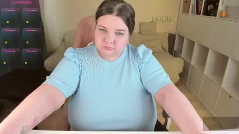 Snapshot of plum_pie__ chatting on 13, 5, 2026 Alice online show from 13, 5, 2026