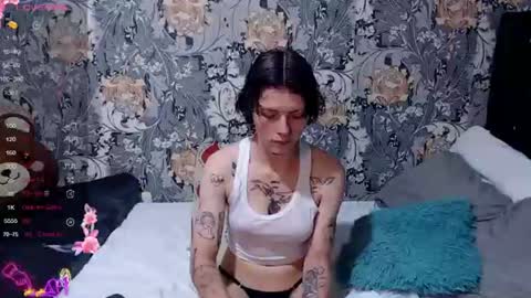 pretty_cristal22 online show from 18, 6, 2026