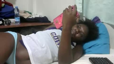 Snapshot of pretty_melan chatting on 3, 6, 2026 pretty_melan online show from 3, 6, 2026