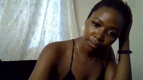 pretty_petite24 online show from 15, 5, 2026