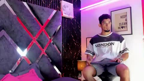 prince_arthur77 online show from 19, 6, 2026