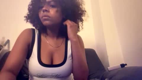 Snapshot of princessbellawellababy chatting on 19, 5, 2026 princessbellawellababy online show from 19, 5, 2026